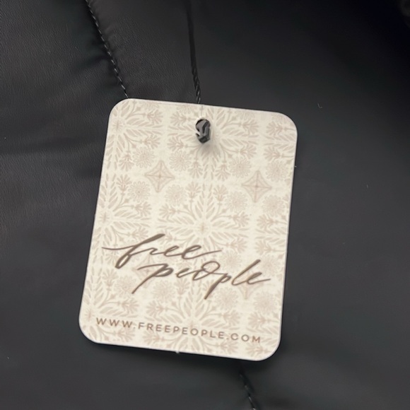 $285 NWT Black Free People x Universal Standard Everest Long Puffer Jacket - Picture 13 of 16